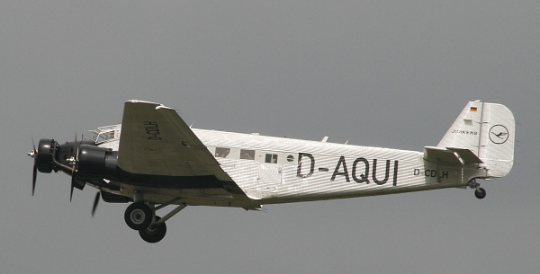 JU 52 - Berlin Tempelhof JU 52 - Berlin Tempelhof