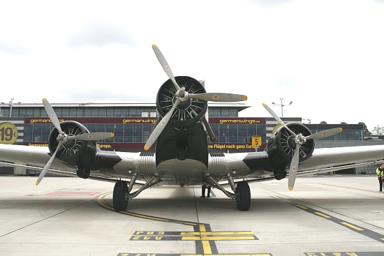 JU 52 - Berlin Tempelhof JU 52 - Berlin Tempelhof