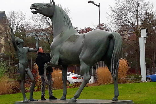 L'Adolescent et le Cheval oder Caballo Monument am  Quai Wilson