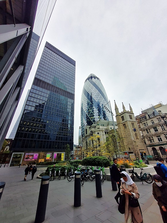 30 St Mary Axe The Gherkin 30 St Mary Axe The Gherkin