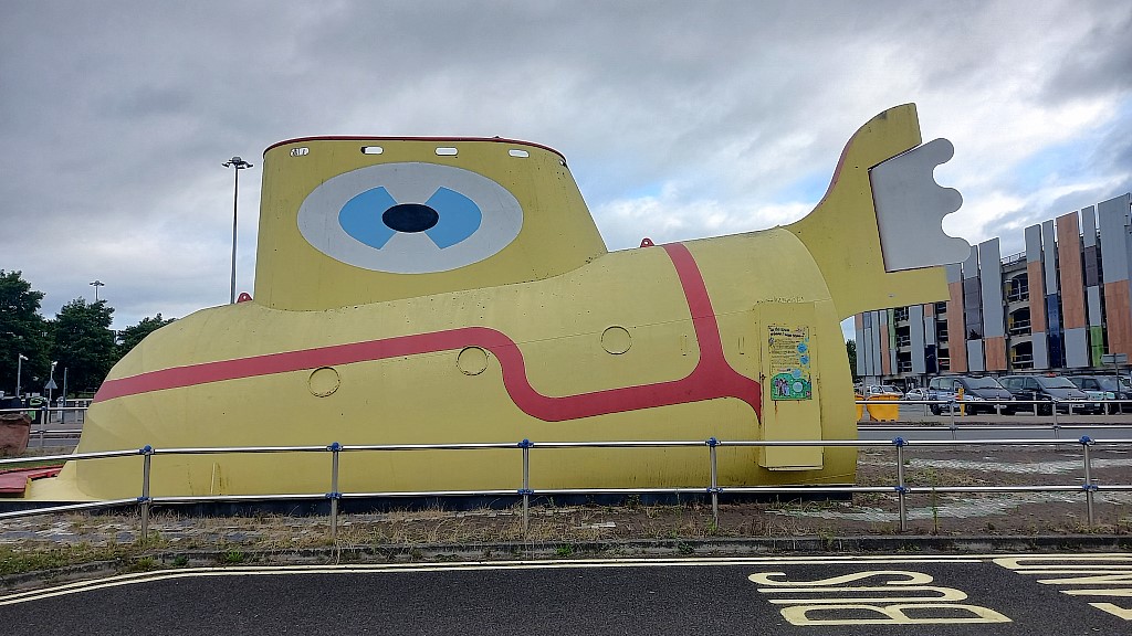 we all live in a yellow Submarine