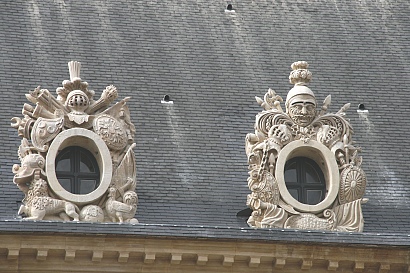 Gauben im Hotel Invalides