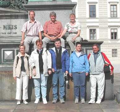 Ela - Holger - Traude - Lal@ - Peter - Uli - Nicole - Günter - Hannes knipst Ela - Holger - Traude - Lal@ - Peter - Uli - Nicole - Günter - Hannes knipst