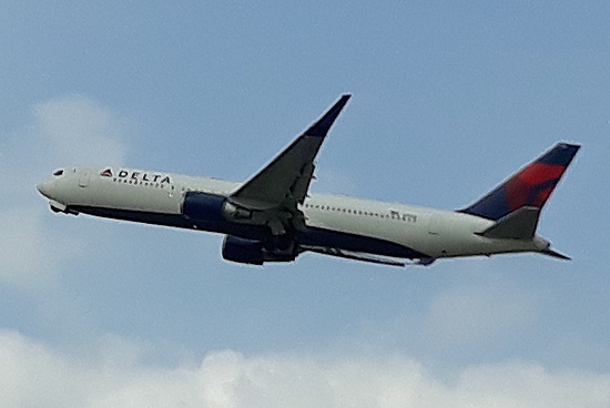 Delta B 767- 332ER  N171DZ