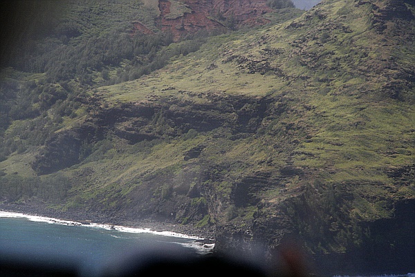 Honolulu - Kauai kurz vor der Landung, links sitzend