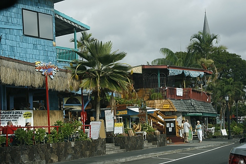Kailua-Kona hat uns bei der Durchfahrt gut gefallen Kailua-Kona hat uns bei der Durchfahrt gut gefallen