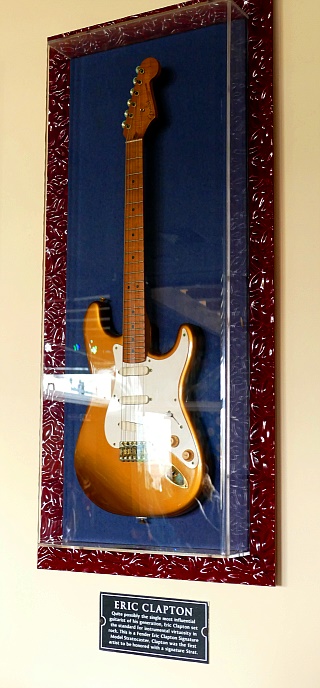 Hard Rock Cafe Cozumel - Stratocaster EC Signature Gitarre von Eric Clapton