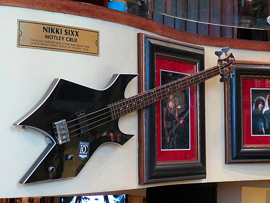 Hard Rock Cafe Dublin - Nicki Sixxens Bass