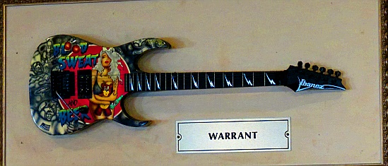 Hard Rock Cafe Nassau - Warrant Guitar
