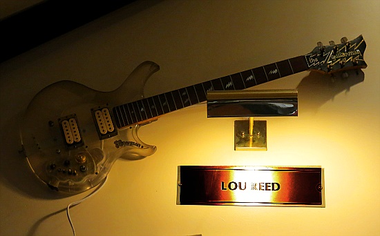 Hard Rock Cafe Nassau - Lou Reed Guitar