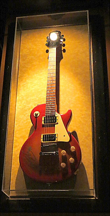 Eine Paula von Slash Eine Paula von Slash
