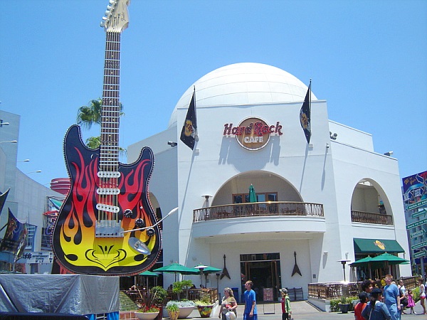 Hard Rock Cafe Hollywood CA - so sah die Gitarre 2009 aus