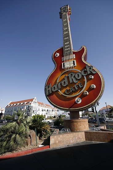 Hard Rock Cafe Las Vegas - im Hintergrund das Hofbruhaus