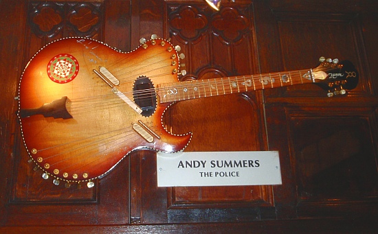 Hard Rock Cafe Paris -Eine mexikanisch angehauchte Hamer von Andy Summers