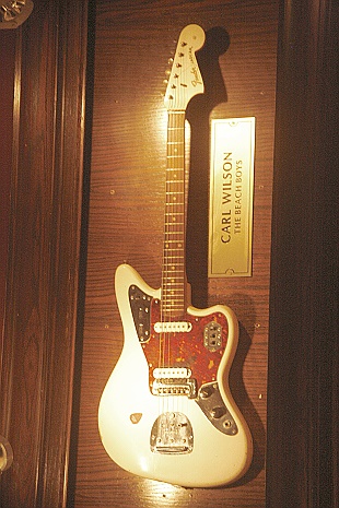 HRC Sacramento - Gitarre von Brian Wilson
