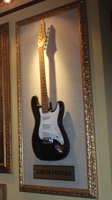 Hard Rock Cafe San Francisco - eine Gitarre von Carlos Santana