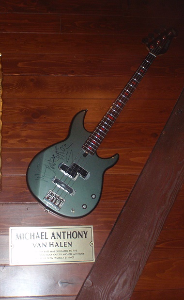Hard Rock Cafe San Francisco - Bass von Michael Anthony Hard Rock Cafe San Francisco - Bass von Michael Anthony