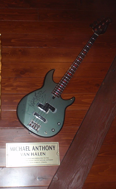 Hard Rock Cafe San Francisco - Bass von Michael Anthony