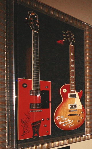 Hard Rock Cafe Las Vegas Strip - Gitarre von Bo Diidley und eine Paula von ???