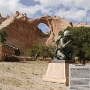 24.05.2008 - Window Rock<br />In der Hauptstadt des Navajo County, die nach diesem Arch benannt ist.