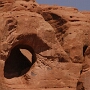 19.05.2007 - Arches Park - namenloser Arch in der Nähe der Pinnacles, von der Strasse aus zu sehen.