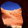 15.03.2006 - Mystery Valley - Clay Arch<br />Der Beehive Arch und der Clay Arch sind miteinander identisch, auch wenn man es auf den Bildern nicht sehen kann. Beide Namen sind richtig, unser Navajo Führer nannte ihn Double Arch, aber wäre zu einfach....