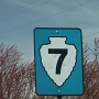 Für unbefestigte indianische Straßen gibt es auch Zeichen.<br />15.4.2004