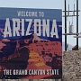 Nach Jahrzehnten endlich mal wieder ein neues Schild. Dieses hier steht am Hoover Dam,<br />Geknipst am 2.5.2022