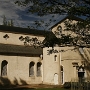 St. James Anglican Parish Church<br />Als das Gebäude 200 Jahre später langsam zerfiel, wurde es 1874 durch einen neuen Bau ersetzt. Osterdienstag 1875 wurde das neue Gebäude, das bis heute vorhanden ist, eingeweiht.