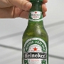 Heineken Lager Beer<br />Herstellungsland: St. Lucia<br />Zutaten: Beste natürliche Ingredienzien<br />Alkoholgehalt 5%<br /><br />Ausgerechnet ein holländisches Lizenzgebräu macht das Rennen als drittbestes karibisches Bier dieser Testreihe. Riecht wie alle Lager etwas verschalt, ist aber erfrischend und ohne punktabzügigen Beigeschmack.