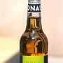 Bionade<br />Herstellungsland: Deutschland<br />Zutaten: Wasser, Gerstenmalz, Zucker, Kohlensäure, Säureregulator, Kräuteraroma<br />Alkoholgehalt: 0 %<br /><br />Reitet auf der momentanen Bio-Welle. Wodurch es ein Erfrischungsgetränk für Wellness und Fittness sein soll, ist mir ganz klar. <br />Schmeckt eiskalt besser als erwartet, erfrischend. So stellen wir uns einen Almdudler vor.....<br />Das 3.meistverkaufte Getränk in Deutschland, nach Coca-Cola und Sprite. Erstaunlich.....