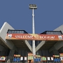 Zur Frauenfußballweltmeisterschaft wird das Stadion in in FIFA WM Stadion Bochum - oder ähnlich - umbenannt.<br />Die "natürlichen" Namen, die ja auch nur Sponsorennamen sind, müssen für die Zeit der WM entfernt werden. Ausser der Namensgeber zahlt genug Geld an die FIFA .....<br />28.6.2011