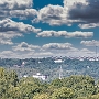 Plötzlicher Szenenwechsel. Blick auf den Sendemast der Telekom und die Sonnenkollektoren der ehemaligen Müllkippe Kornharpen.