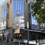An der Ecke Kreuzstraße/Brüderstraße. Jedesmal, wenn ich nach Bochum komme, hat an dieser Ecke ein neuer Laden eröffnet. Im Moment Sortie - Bar & Restaurant. Ich bin gespannt, wie es beim nächsten Mal hier heisst. Daneben ein Wettbüro und ein türkisches Restaurant.<br />7.8.2022