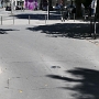 An Wochenenden waren hier die Autoposer unterwegs mit ihren aufgemotzten oder geliehenen Karren und machten Radau. Deshalb wird jetzt abgesperrt, wenn's nötig ist. <br />7.8.2022