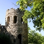 Madison County - Clark Tower<br />Der Tower, nach längerer Fahrt durch den City Park in Winterset zu erreichen.<br />Errichtet in Erinnerung an Caleb und Ruth Clarke, frühe Siedler des Madison County.<br />1846 - 1926