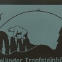 Eine dieser Höhlen ist die Baumannhöhle. Bekanntgeworden ist die Höhle unter anderem wegen der zahlreichen Knochenfunde des heute ausgestorbenen Höhlenbären. Sie wurden auf einem als Großes Knochenfeld bezeichneten Areal zusammengetragen. Hier befindet sich ein rekonstruiertes Höhlenbärskelett.<br />An der Hexe erkennt man dass man in der Nähe des Brocken ist, wie auch auf den nächsten Schildern zu sehen ist....
