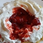 17.9.2016<br />Strawberry Waffle bei Pig 'N Pancake in Cannon Beach/OR<br />Topped with Oregon strawberry compote and whipped cream bei Pig 'N Pancake in Canno Beach/OR<br />8.25$                                                                                                                                                                                                                                                                                                