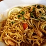9.6.2017<br />Red Thai Curry Linguine with Prawns in der Old Spaghetti Factory in Whistler<br />Light red curry and coconut milk mixed with sautéed peppers and prawns and topped with fresh cilantro - 15.45 CAD