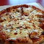 13.8.2017<br />14" Pizza mit Murhsrooms bei Tom's Pizza in Baddeck. angeblich das beste Restaurant des Dorfes. Geschmacklich aber eher neutral, wie bei amerikanisch/canadischen Pizzen üblich.