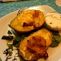3.11.2018<br />Bacon Skins im Route 66 Diner in Berlin<br />Kartoffelhälften gefüllt mit Speck und Käse überbacken, dazu Sauerrahm<br />7,50 €