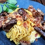 29.8.2019<br />Filetspitzen von Schwein und Rind mit Crevetten in Curryschaum, Spaghetti im Junkbrunnen in Solingen<br />15,80 € - sehr lecker. Schade dass der Laden recht weit weg von Bochum ist. 