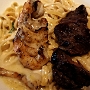 30.12.2019<br />NEW! KINGSLAND PASTA im Outback Steakhouse in Fort Lauderdale/FL<br />A steakhouse twist on your favorite Queensland Pasta. Seasoned and wood-fire grilled steak medallions and shrimp over fettuccine noodles tossed in a bold Alfredo sauce.<br />18,99 $. Nicht schlecht, muss aber nicht nochmal sein
