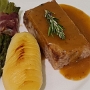 31.12.2024 - Silvestermenu im Hotel Acapulco Playa - Lammkonfit mit Rosmarinsauce begleitet von Kartoffelscheiben und Spargelbouquet