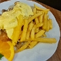 31.10.2025 - Scheunentor Krüstchen (paniertes Putenschnitzel mit Pommes Frites, dazu Champignons und Rührei, mit Sauce Hollandaise überbacken) im Scheunentor in Witten - 15 €