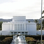 Laie Hawaii Temple<br />Neben dem Polynesian Cultural Centers steht dieser grösste Mormonentempel ausserhalb von Salt Lake City.<br />22.11.2010