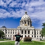 State Capitol St. Paul - am 2.1.1905 als drittes Capitol der Stadt nach 12jähriger Bauzeit eröffnet. Mit goldener Quadriga.<br /><br /><br />Besucht am: 4.8.2006<br />Mein 31. Capitol