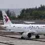 China Eastern - Airbus A320-251N - B-30ET<br />HKT - Louis' Runway View Hotel Zimmer 403 - 21.3.2023 - 19:01