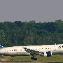 Delta Air Lines - Boeing 767-332ER - N152DL<br />DUS - Besucherterrasse - 21.05.2008 - 8:11