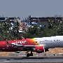 Thai VietJet Air - Airbus A320-214 - HS-VKS<br />HKT - Louis' Runway View Hotel Zimmer 403 - 22.3.2023 - 12:39